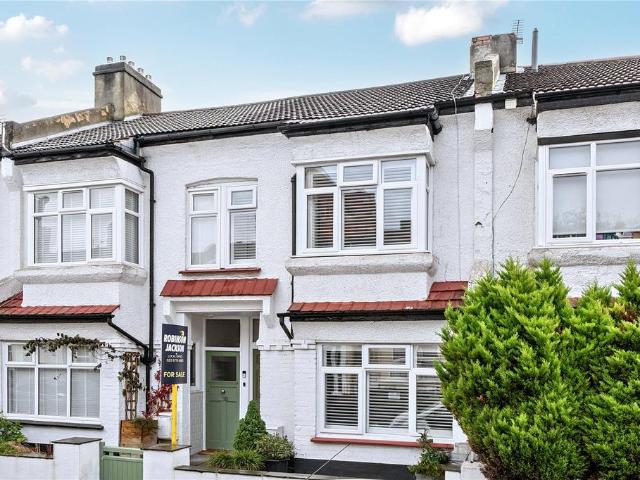 House for sale in London Borough of Lewisham, Lower Sydenham