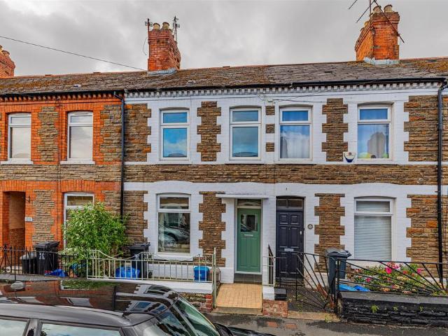 House for sale in Plasnewydd, Falcon Lodge