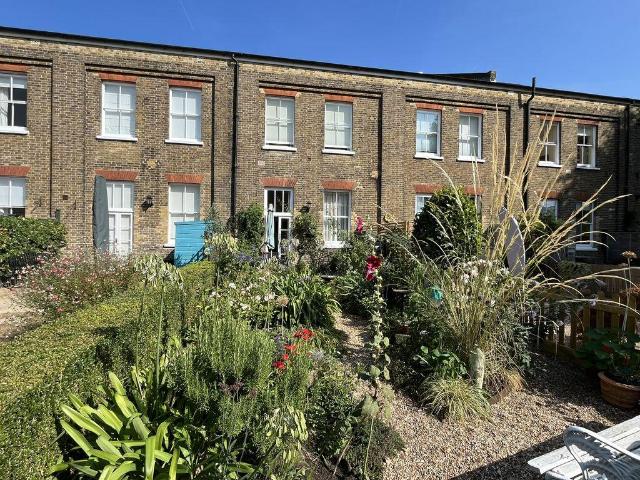 House for sale in Lower Walmer, Ash