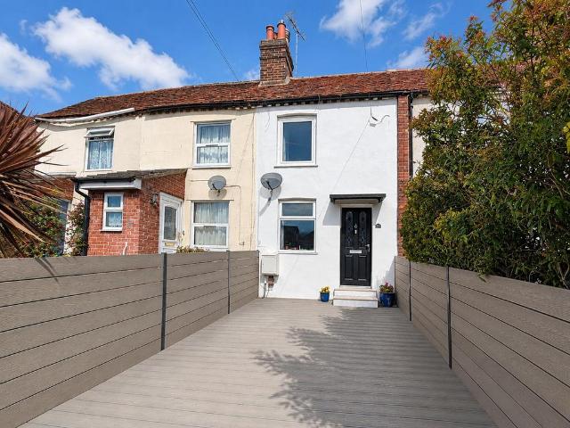 House for sale in Hythe, Colchester