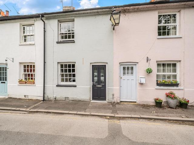 House for sale in Eton