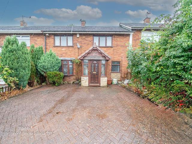 House for sale in Landywood, Great Chatwell