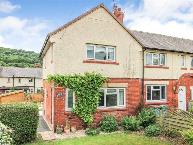 House for sale in West Chevin, Guiseley