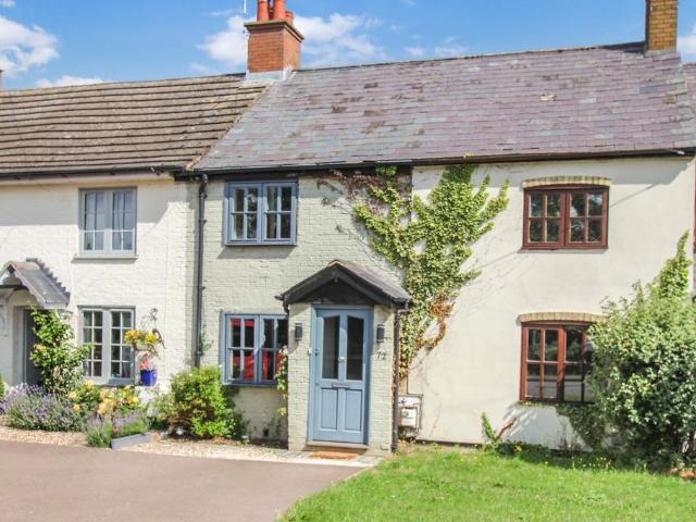 House for sale in Henlow, Bedfordshire