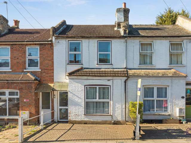 House for sale in Finchley, Greater London