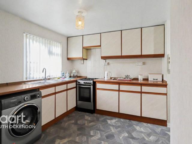 House for sale in South Ockendon, Essex