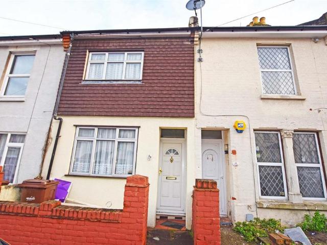 House for sale in Luton, Chatham