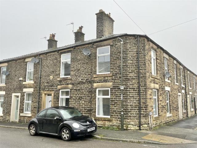 House for sale in Whitfield, Charlesworth