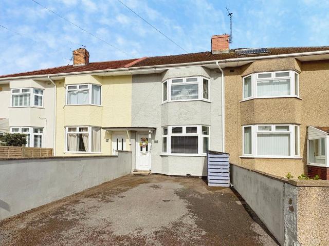 House for sale in Kingswood