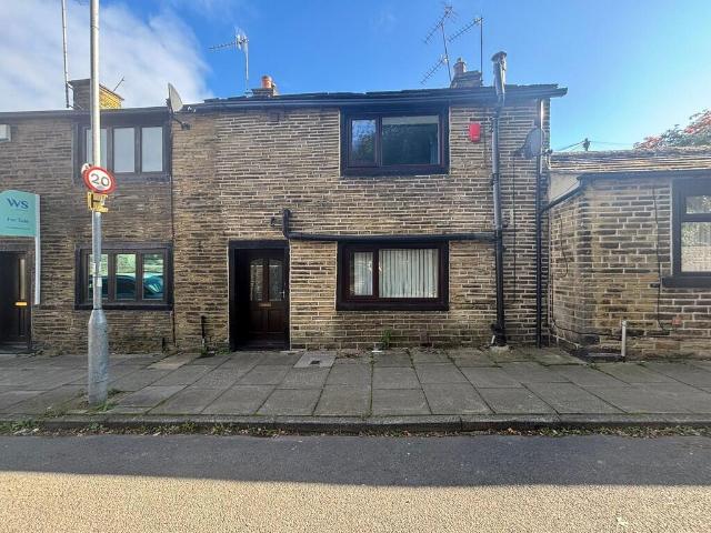 House for sale in Broad Folds, Clayton