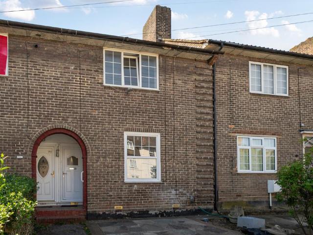 House for sale in London Borough of Lewisham, Greater London
