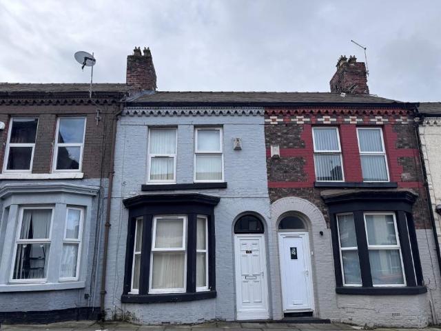 House for sale in Calderstones
