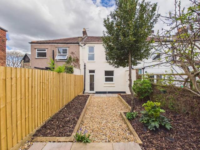 House for sale in Feckenham, City Of Bristol
