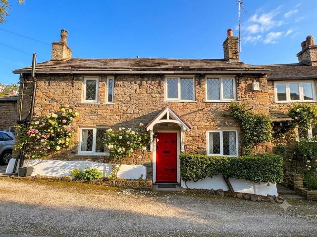 House for sale in Marple Bridge, Greater Manchester