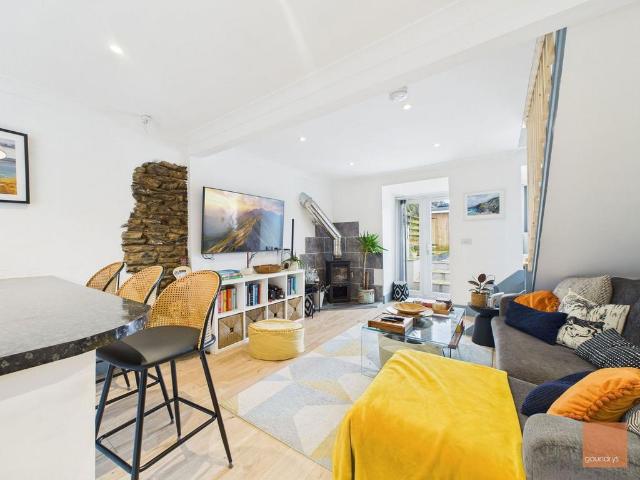 House for sale in Roseworthy, Cornwall