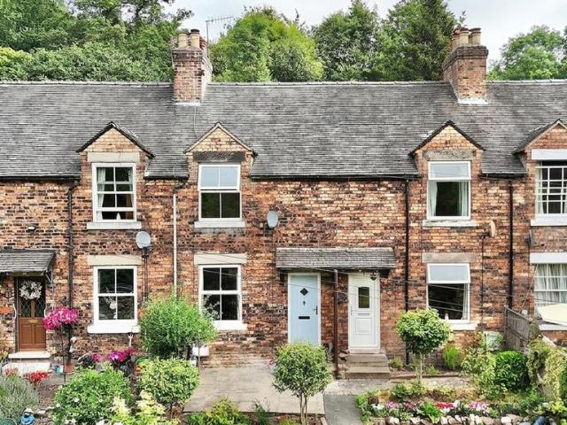 House for sale in Kingsley Moor, Staffordshire
