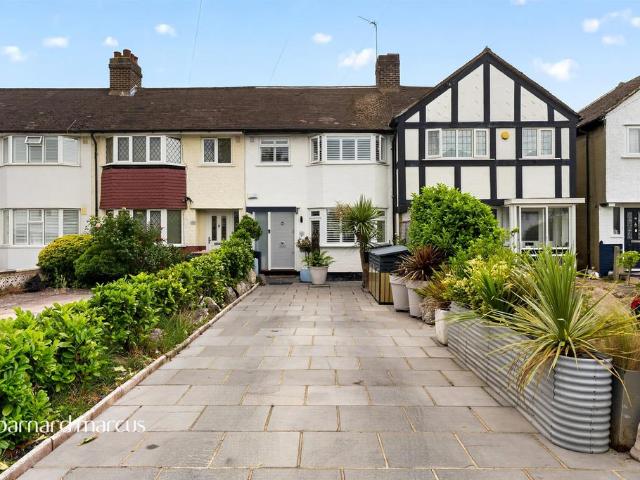 House for sale in Worcester Park, Greater London