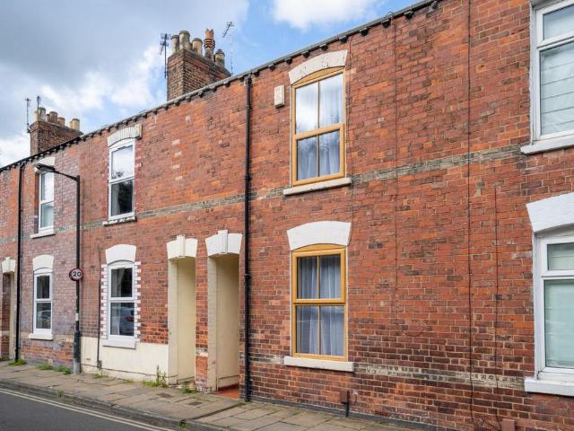 House for sale in High Field, York