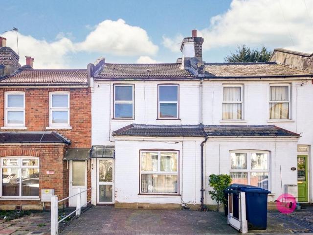 House for sale in Finchley, Greater London