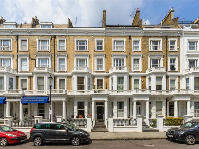 House for sale in Royal Borough of Kensington and Chelsea, Greater London