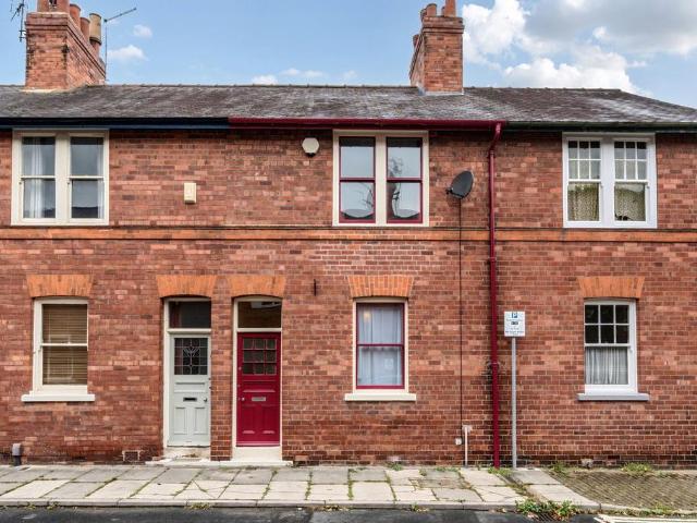 House for sale in High Field, York