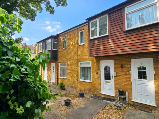 House for sale in West Cliff, Acol