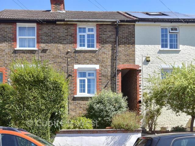 House for sale in Hillview, Surrey