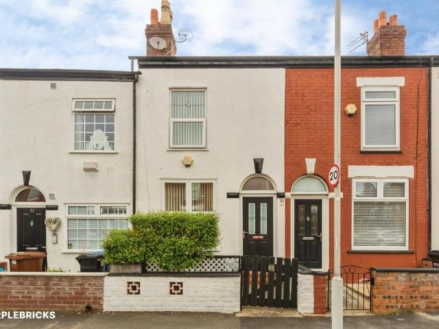 House for sale in Cheadle, Stockport
