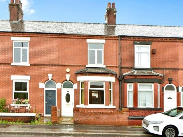 House for sale in Guide Bridge, Greenheys