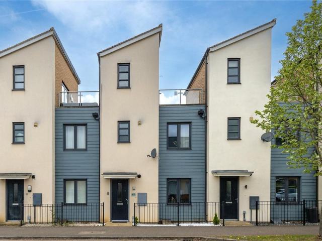 House for sale in Oakridge Park, Old Wolverton