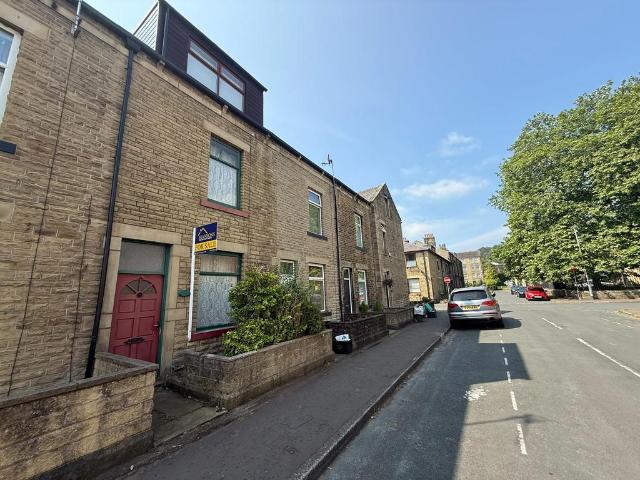 House for sale in Cross Stone, Todmorden