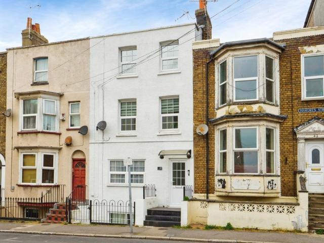 House for sale in East Cliff, Acol