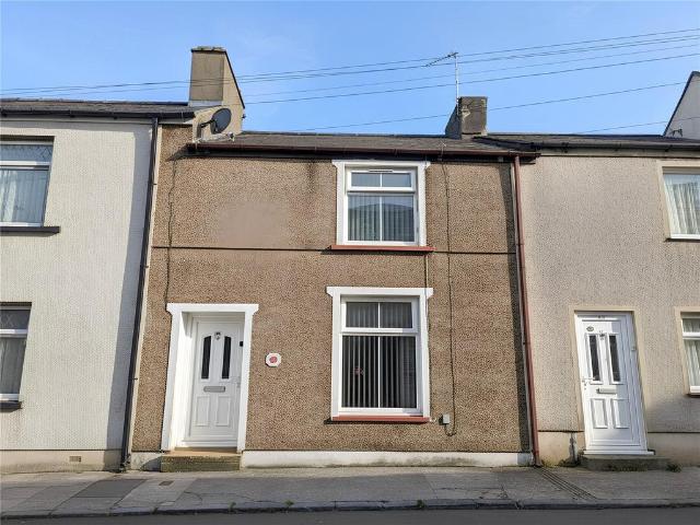 House for sale in Pembroke Dock, Wales