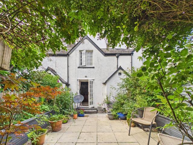 House for sale in Weir Quay, Devon