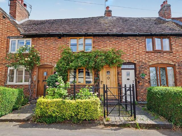 House for sale in Camp Hill, Warwickshire