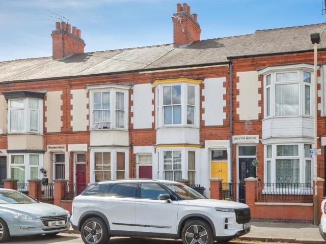 House for sale in Black Friars, Old Wharf