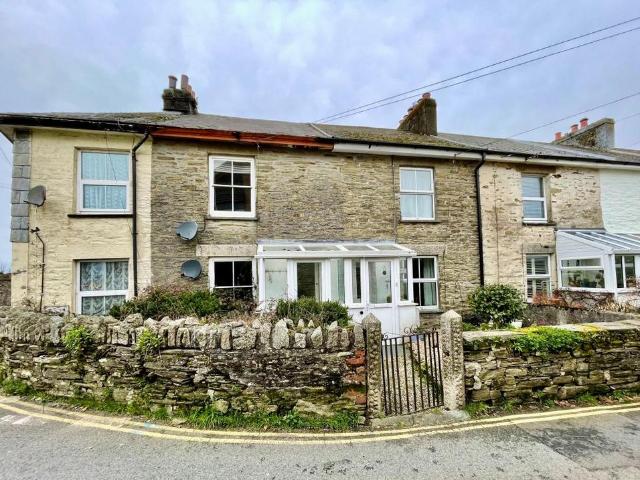 House for sale in Lamellion, Cornwall