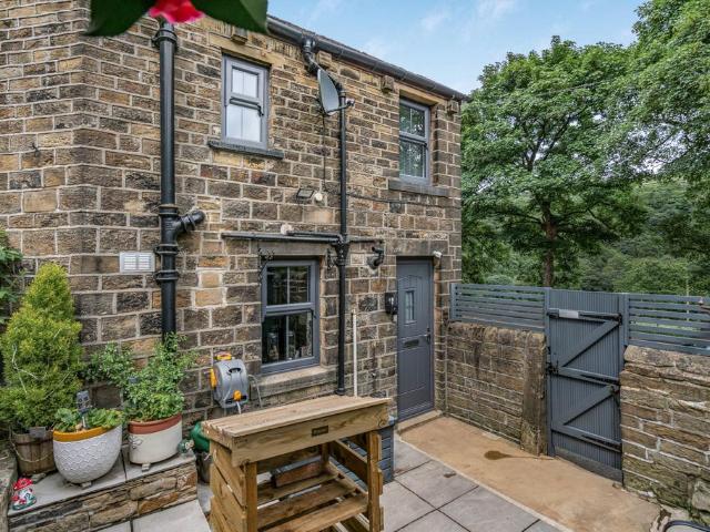 House for sale in Ripponden, West Yorkshire