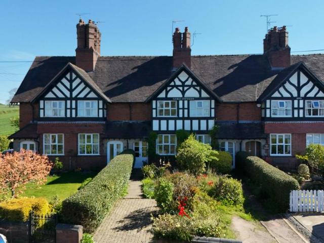 House for sale in Kingsley Moor, Staffordshire