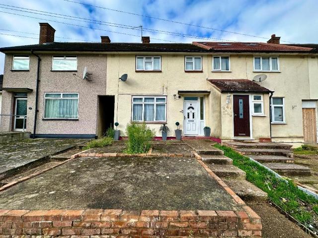 House for sale in Harold Hill, Greater London