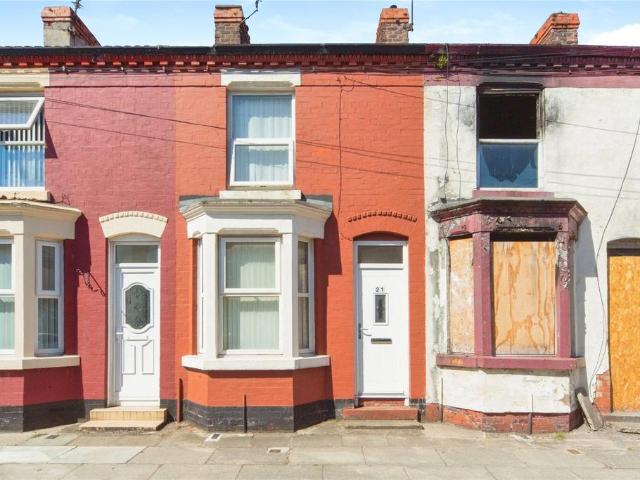House for sale in Elm Park, Calderstones