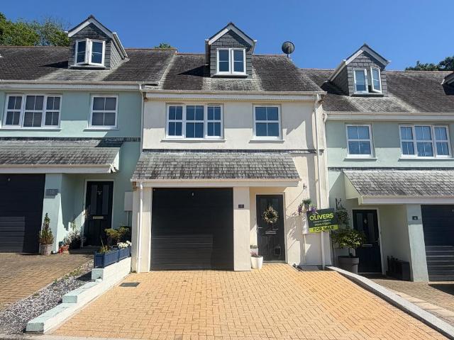 House for sale in Helston, Cornwall