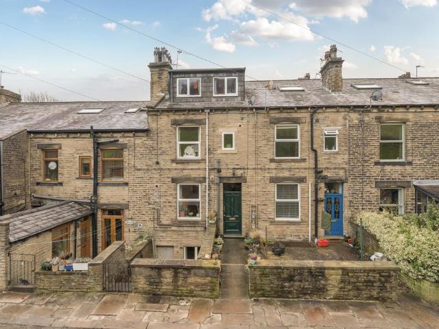 House for sale in Luddendenfoot, West Yorkshire