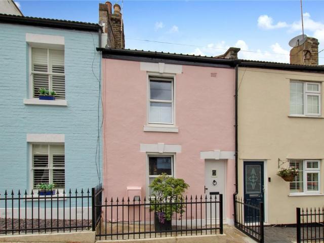House for sale in Shooters Hill, Greater London