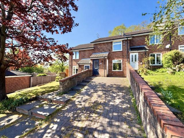 House for sale in Heol-las, Surrey