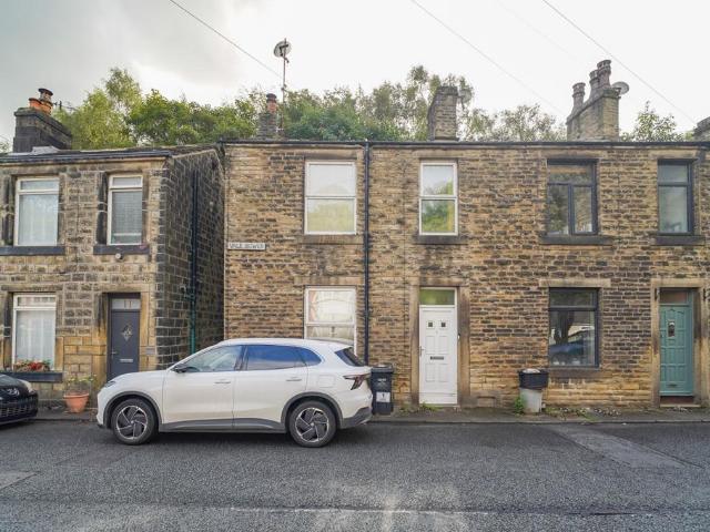 House for sale in Hawksclough, Calderdale