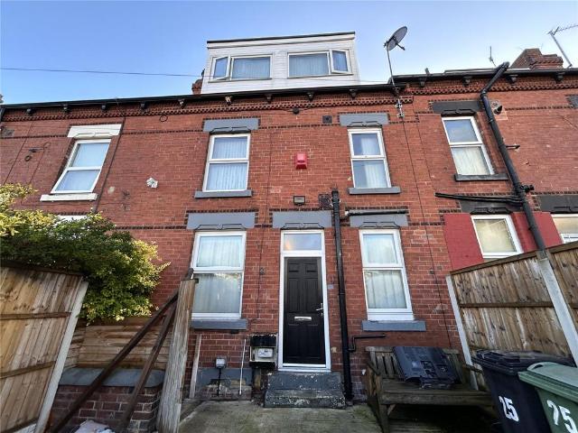 House for sale in Far Fold, Leeds