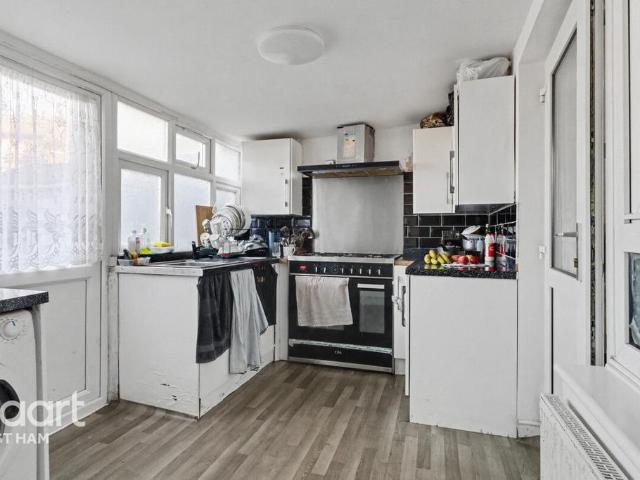 House for sale in Beckton, Greater London