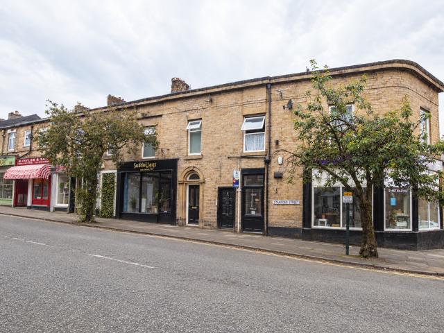 House for sale in Mossley Cross, Tameside