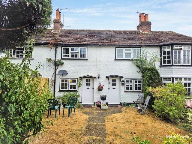 House for sale in Pachesham Park, Surrey
